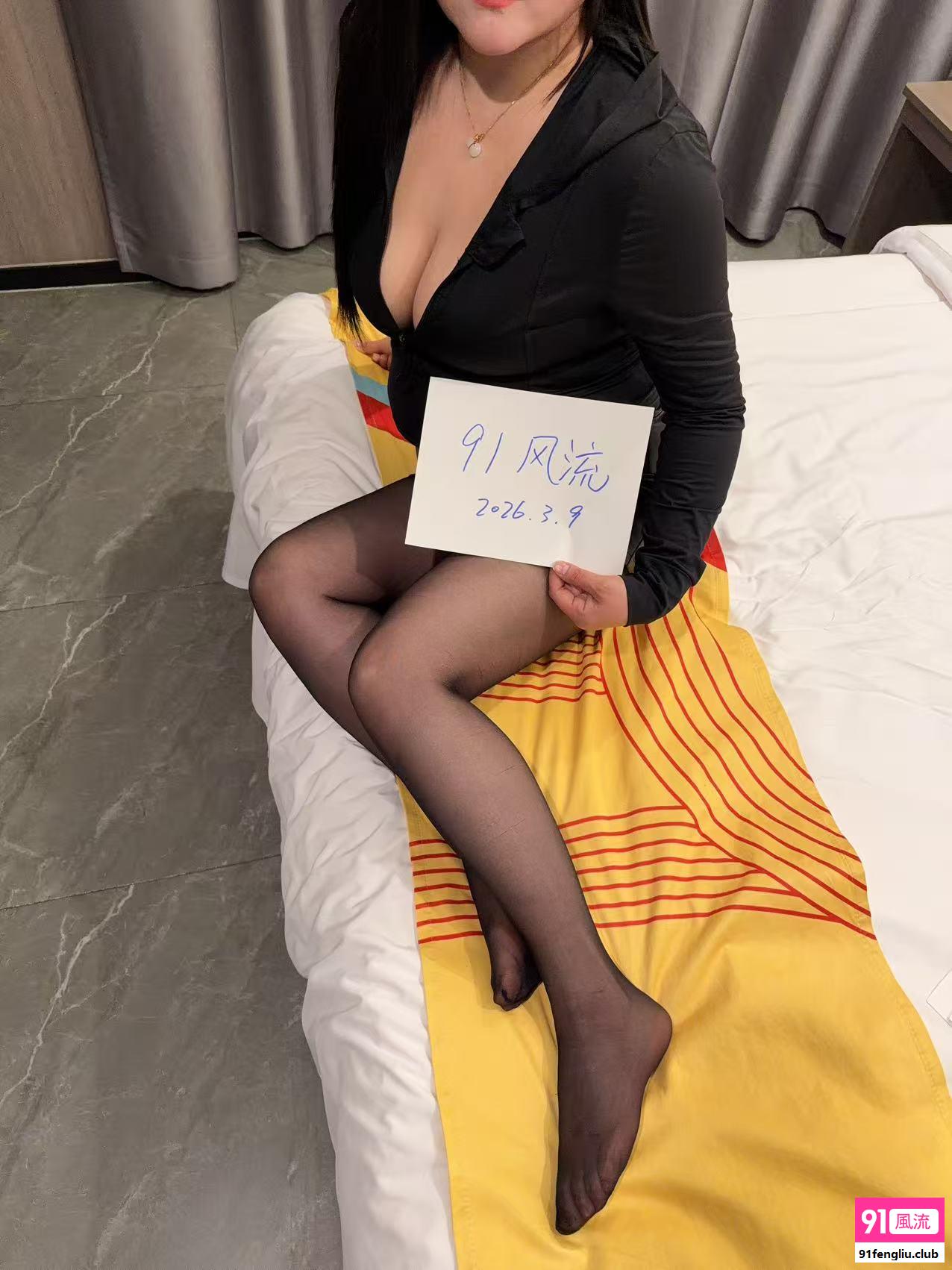 神似一位女优的丰满少妇